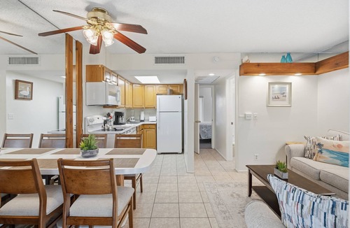 Palm Beach Shores Apartment | 1-Bedroom Rental w/Ocean Views