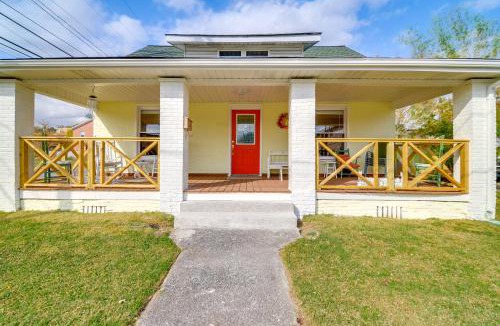 Corbin House | 1 Mi to KFC Museum: Corbin Getaway!