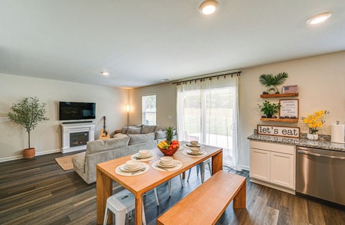 Anderson House | < 1 Mi to Lake Hartwell! Home w/Pet-Friendly Yard