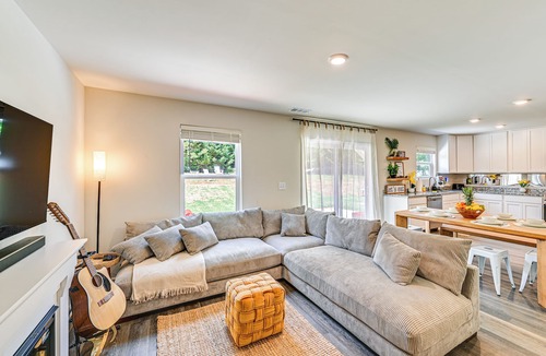 Anderson House | < 1 Mi to Lake Hartwell! Home w/Pet-Friendly Yard