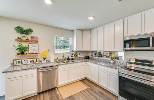 Anderson House | < 1 Mi to Lake Hartwell! Home w/Pet-Friendly Yard