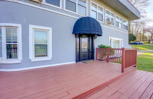 Collegedale House | 1 Mi to SAU: Collegedale Apt w/Shared Yard!