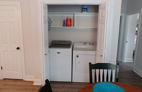 Port Royal House | 1 mile from Parris Island! Close to beaches, restaurants and shopping. Sleeps 8
