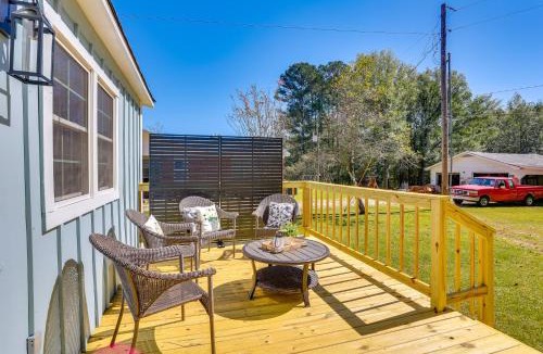 Iuka House | 10 Mi to Tennessee River: Blue Willow-Themed Home