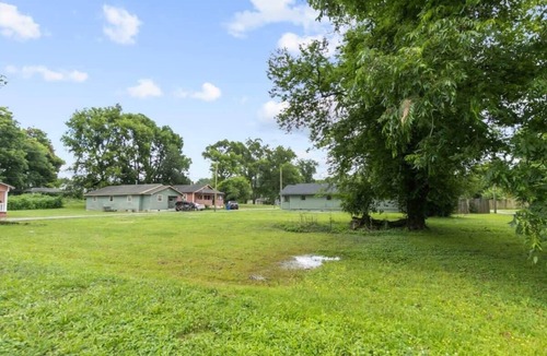Fairfield House | 10 Mins to Downtown Birmingham- Fresh in Fairfield