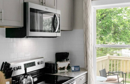 Birmingham House | 10 Mins to Downtown! Modern in Magic City- Unit A