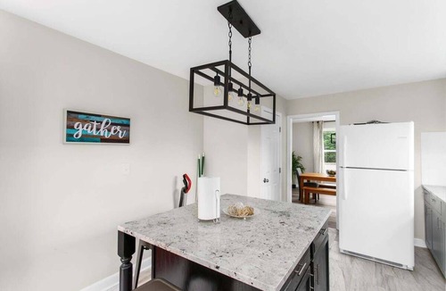 Birmingham House | 10 Mins to Downtown! Modern in Magic City- Unit A