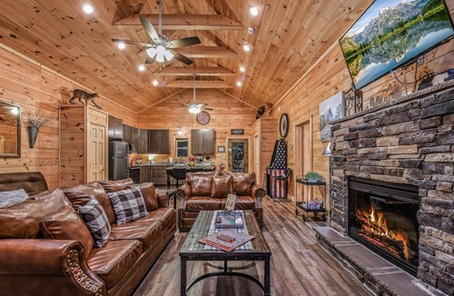 Sevierville Cabin | 122 m² Cabin ∙ 2 bedrooms ∙ 8 guests