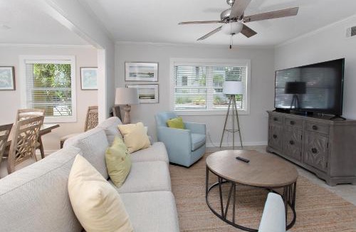 East Beach House | 1700 Bruce Drive