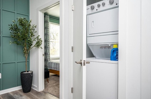 Old Fourth Ward Apartment | 1BR with Balcony in Downtown 542Blvd205