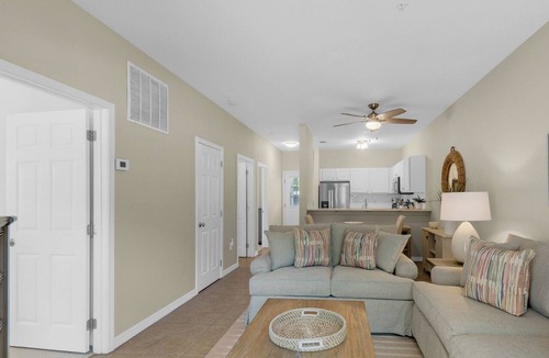 Seagrove Beach Condo | 1st Floor, Walkable to Dining, Shopping, Beach - Sleeps 6