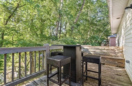 Auburn Villa | 2.5mi to Stadium/Arena. Close to AU Club Golf. Easy access from I-85