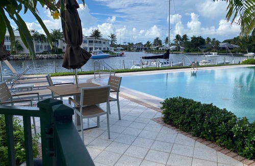 Key Largo Condo | 2-bedroom 2 bath Angelfish Cay, Waterfront, Beach Entry Pool