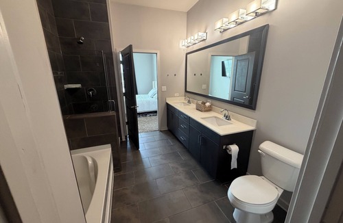 Lindbergh Apartment | 2 bedroom 2 bath full apartment in Atlanta