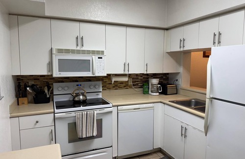 Fort Myers Condo | 2 bedroom 2 bathroom condo in beautiful Fort Myers