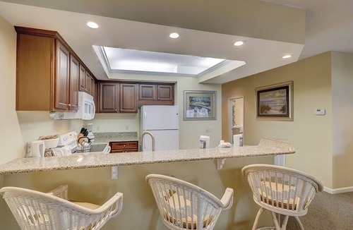 Palmetto Dunes Villa | 2 BR HHI Villa; Ocean Palms - Golf, Tennis, Full Westin Access & Walk to Beach