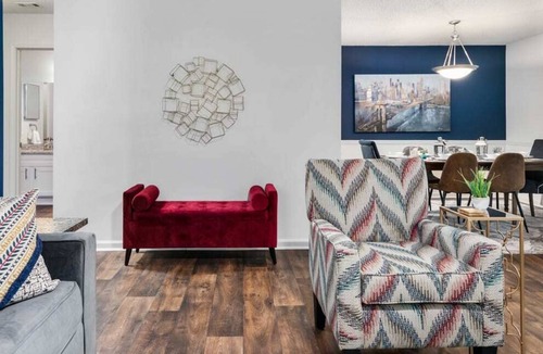 Meadowbrook Apartment | 2 Master Suites w/ King Beds | Safe Community