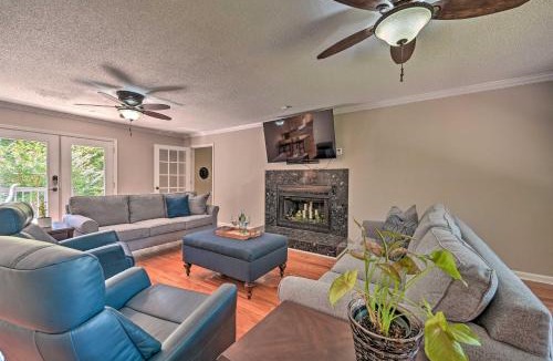 Clemson Villa | 2 Mi to Clemson: Central Villa w/Deck, Near Lakes