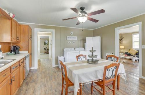 Lineville House | 2 Mi to Lake: Lineville Farmhouse w/Fire Pit