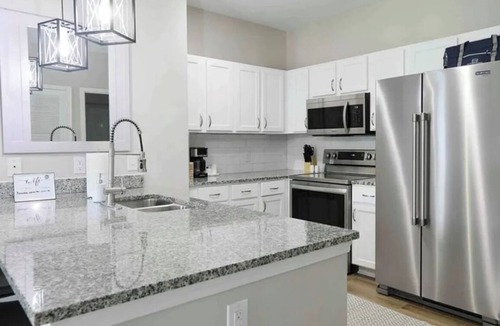Oxford Condo | 2 miles from campus and the square.Cozy 2 BR/2BA in popular Rowendale community
