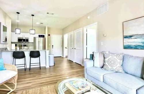 Oxford Condo | 2 miles from campus and the square.Cozy 2 BR/2BA in popular Rowendale community