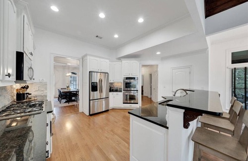 Flowery Branch House | 2 story dock/hot tub/game room/pets ok