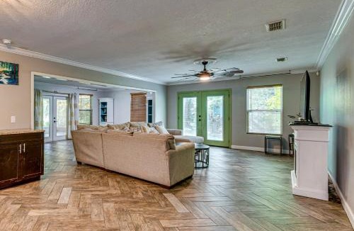 Kissimmee House | 20 Mi to Universal Studios! Secluded 5-Acre Escape