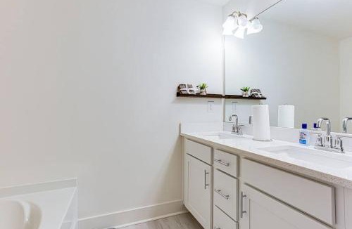 Redan Apartment | 2022 quiet relaxing and secure town house near Atlanta