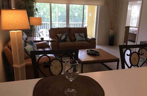 Fort Myers Condo | 2025-2026 Island Cove -Waterfront Luxury Condo 3 BR - Pick 30 days in paradise.