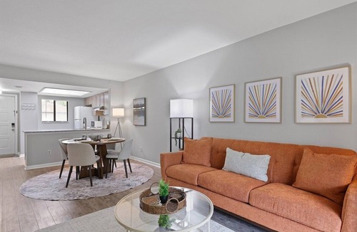 Montgomery Condo | 2bd/2ba Condo * Renovated * Pool *30 day+ stays