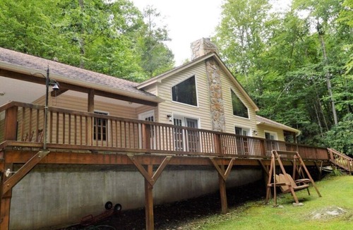 Maggie Valley House | 2BR, 2BA Secluded Home with 50 ft. Creekfront View