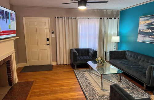 Albany House | 2br Albany Getaway