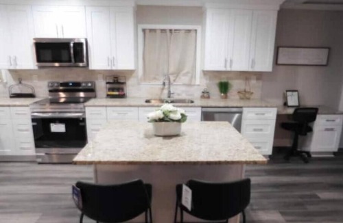 Stone Mountain House | 3 Bdrm Jewel: Luxury w/own Pool