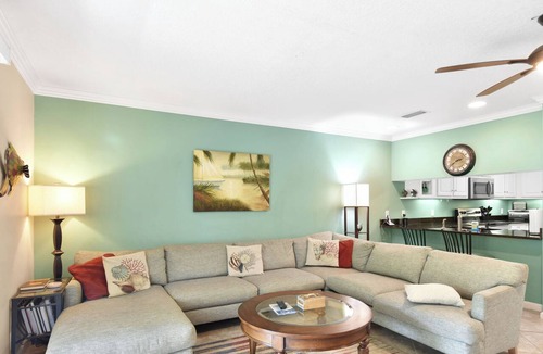 Demere Park Condo | 3 bed/3.5 bath Pet Friendly Demere Landing Townhome
