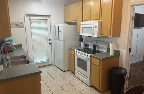 Tallahassee House | 3 Bedroom 3 Bath Townhome Cul-de-Sac