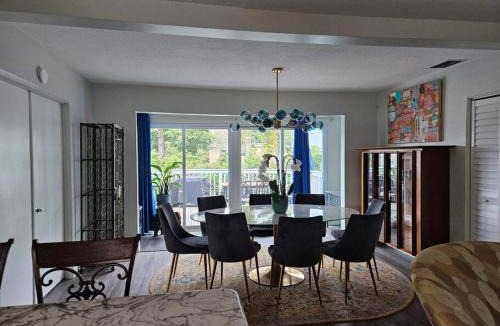 West Palm Beach House | 3 bedroom Casa Azul in Historic Northwood Hills