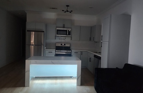 Seventh Ward House | 3-bedroom duplex home located in the historic 7th ward with WiFi, AC