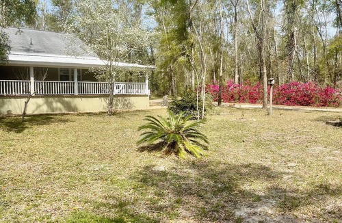 Mayo House | 3-bedroom house in nice Mayo with cool AC and cozy vibes. Secluded with wildlife