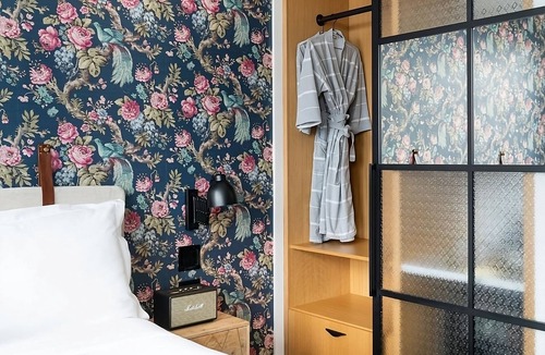 South Main Historic District Hotel | 3 Family-friendly Double Rooms at Arrive Memphis, Dogs Are Welcome!