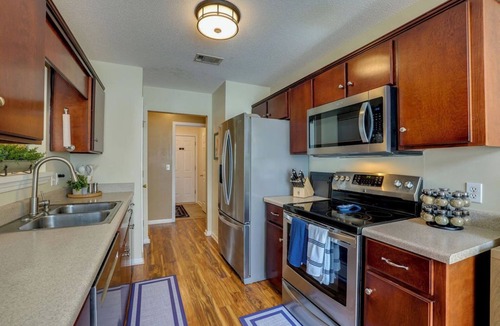 Pooler House | 3 King Beds! Close to Airport, Savannah HD, Tybee