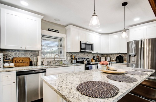 Smyrna House | 3 Miles to Braves + Pickleball + Fire pit + EV charger