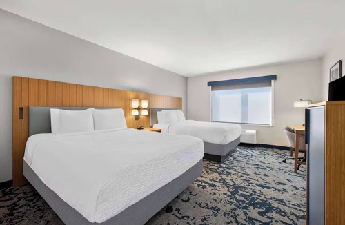 South Baton Rouge Hotel | 3 Peaceful Rooms w/Easy Pool Access + Free Breakfast Near Dining & Attractions
