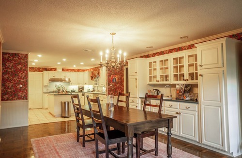 Bossier City House | 3 Private Suites. Riverside Farm W/Pool on 3 Acres