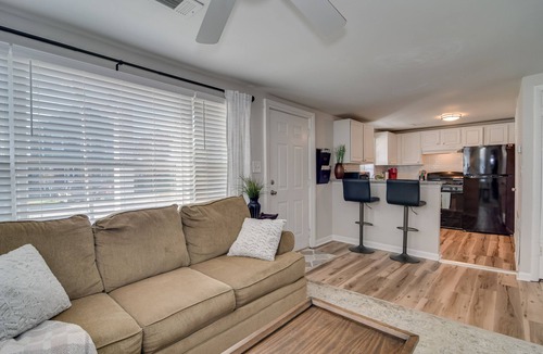 Olde Town Augusta House | 3 Queens, 2 bedrooms, full kitchen & laundry