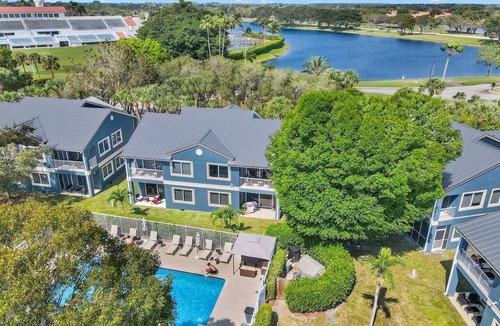 Mission Bay Apartment | 300B - Boca Retreat w/Pool, Parking, Near Evert Tennis & Shops