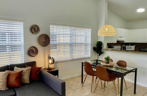 Mission Bay Apartment | 310D - Boca Retreat w/Pool, Parking, Near Evert Tennis & Shops