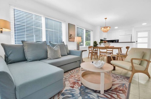Mission Bay Apartment | 350B - Boca Retreat w/Pool, Parking, Near Evert Tennis & Shops
