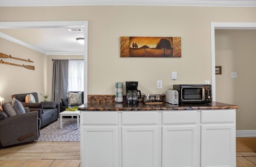 Gulf Hills House | 3BD/2BA near Downtown Ocean Springs & beaches! The Balboa Bayhouse