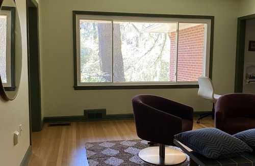 North Decatur House | 3bed 1.5 bath midcentury home near Emory University