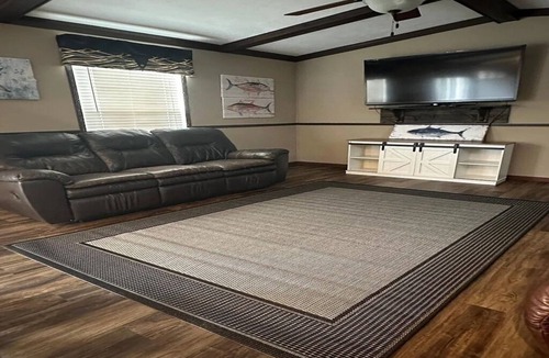 Buras House | 3BR/2BA Waterfront Rental Family Fishing Camp with Boat Parking & WiFi